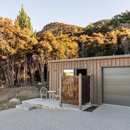 Cosy Studio With Mountain Views Apartment Wanaka Exterior photo
