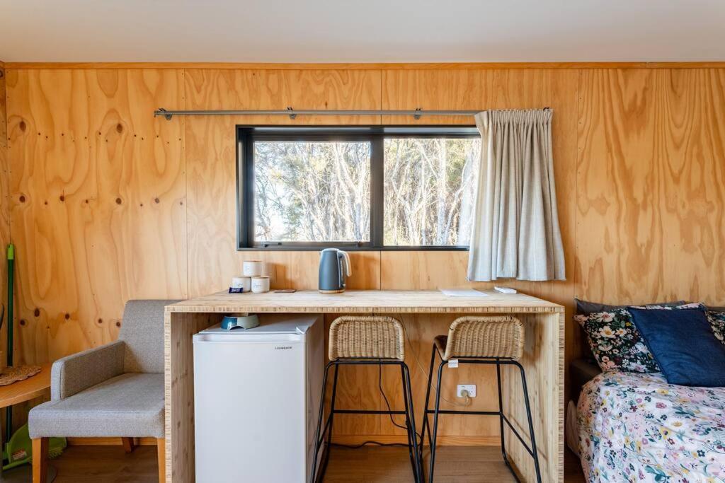 Cosy Studio With Mountain Views Apartment Wanaka Exterior photo
